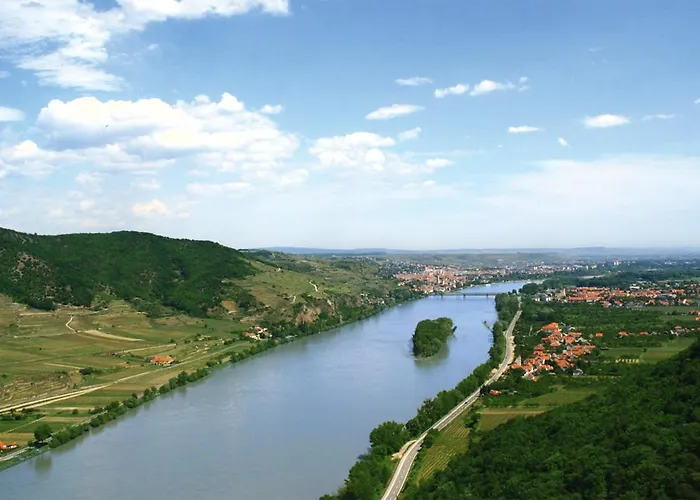 Weingut Jakob's Ruhezeit Apartment Mautern