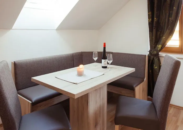 Weingut Jakob's Ruhezeit Apartment Mautern